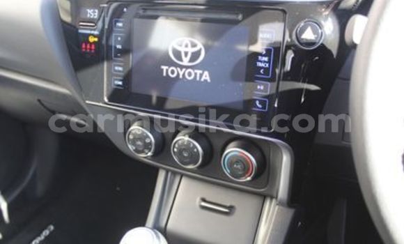 Acheter Occasion Voiture Toyota Corolla Blanc à Beitbridge, Matabeleland South Acheter Occasion Voiture Toyota Corolla Blanc à Beitbridge, Matabeleland South