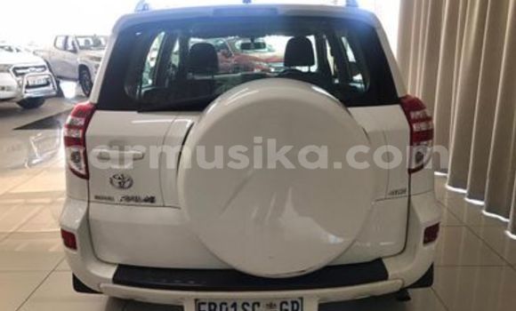 Tenga Tsaru Toyota RAV4 Chena Mota in Beitbridge in Matabeleland South Tenga Tsaru Toyota RAV4 Chena Mota in Beitbridge in Matabeleland South