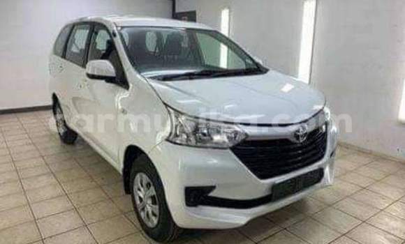Nunua Ilio tumika Toyota Avanza Nyeupe Gari ndani ya Beitbridge nchini Matabeleland Kusini