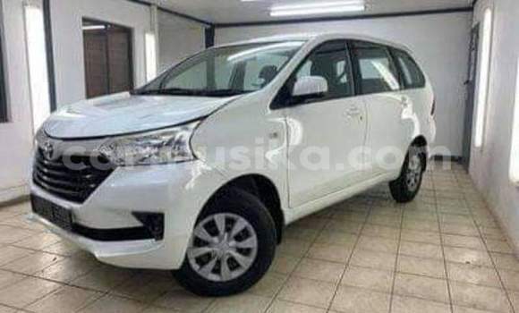 Acheter Occasion Voiture Toyota Avanza Blanc à Beitbridge, Matabeleland South Acheter Occasion Voiture Toyota Avanza Blanc à Beitbridge, Matabeleland South