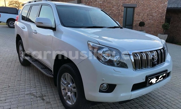 Acheter Occasion Voiture Toyota Land Cruiser Prado Blanc à Harare, Harare Acheter Occasion Voiture Toyota Land Cruiser Prado Blanc à Harare, Harare