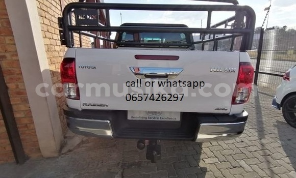 Tenga Tsaru Toyota Hilux Chena Mota in Beitbridge in Matabeleland South Tenga Tsaru Toyota Hilux Chena Mota in Beitbridge in Matabeleland South