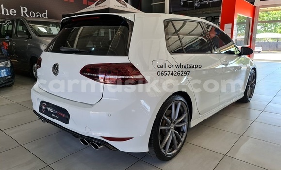Buy Used Volkswagen Golf GTI White Car in Beitbridge in Matabeleland South Buy Used Volkswagen Golf GTI White Car in Beitbridge in Matabeleland South
