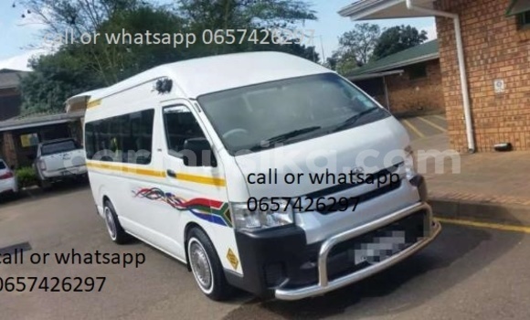 Tenga Tsaru Toyota Hiace Chena Mota in Beitbridge in Matabeleland South Tenga Tsaru Toyota Hiace Chena Mota in Beitbridge in Matabeleland South