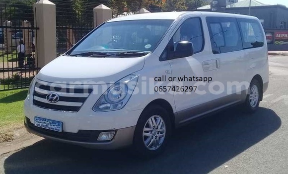 Nunua Ilio tumika Hyundai H1 Nyeupe Gari ndani ya Beitbridge nchini Matabeleland Kusini Nunua Ilio tumika Hyundai H1 Nyeupe Gari ndani ya Beitbridge nchini Matabeleland Kusini