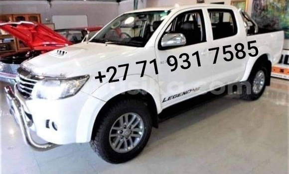 Acheter Occasion Voiture Toyota Hilux Blanc à Beitbridge, Matabeleland South