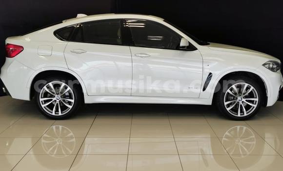 Nunua Ilio tumika BMW X6 Nyeupe Gari ndani ya Beitbridge nchini Matabeleland Kusini Nunua Ilio tumika BMW X6 Nyeupe Gari ndani ya Beitbridge nchini Matabeleland Kusini
