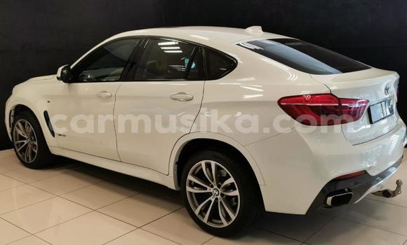 Nunua Ilio tumika BMW X6 Nyeupe Gari ndani ya Beitbridge nchini Matabeleland Kusini Nunua Ilio tumika BMW X6 Nyeupe Gari ndani ya Beitbridge nchini Matabeleland Kusini