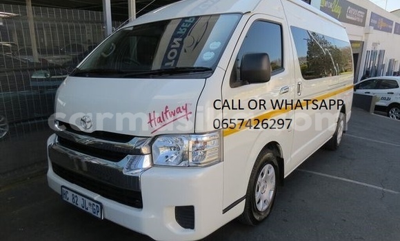 Buy Used Toyota Hiace White Car in Beitbridge in Matabeleland South Buy Used Toyota Hiace White Car in Beitbridge in Matabeleland South