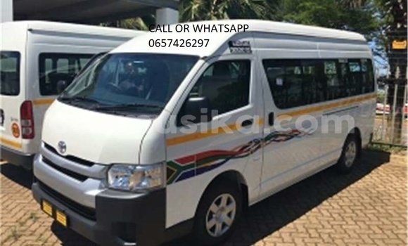 Acheter Occasion Voiture Toyota Hiace Blanc à Beitbridge, Matabeleland South