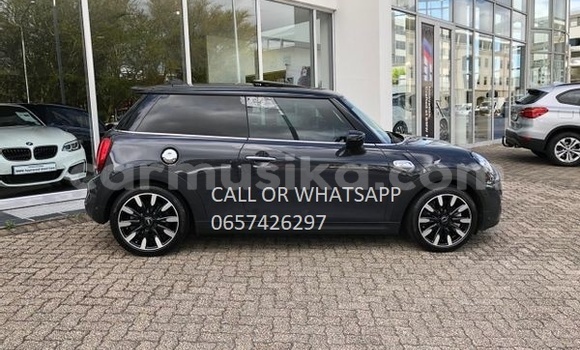 Buy Used MINI Cooper Silver Car in Beitbridge in Matabeleland South