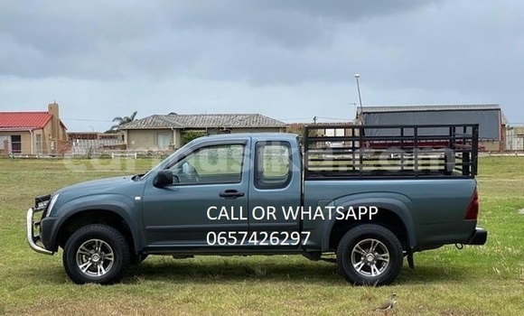 Acheter Occasion Voiture Isuzu KB Marron à Beitbridge, Matabeleland South Acheter Occasion Voiture Isuzu KB Marron à Beitbridge, Matabeleland South