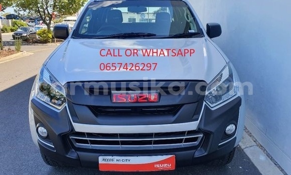 Nunua Ilio tumika Isuzu D–MAX Fedha Gari ndani ya Beitbridge nchini Matabeleland Kusini Nunua Ilio tumika Isuzu D–MAX Fedha Gari ndani ya Beitbridge nchini Matabeleland Kusini