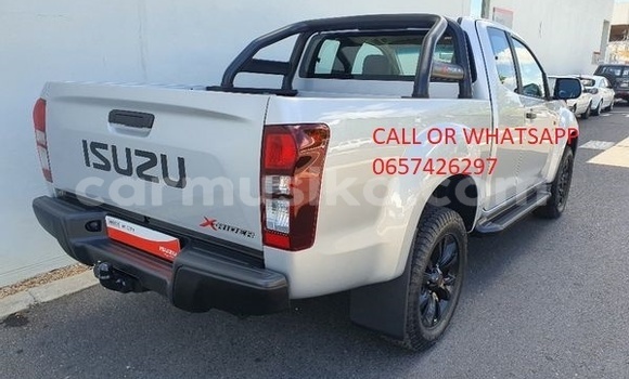 Nunua Ilio tumika Isuzu D–MAX Fedha Gari ndani ya Beitbridge nchini Matabeleland Kusini Nunua Ilio tumika Isuzu D–MAX Fedha Gari ndani ya Beitbridge nchini Matabeleland Kusini