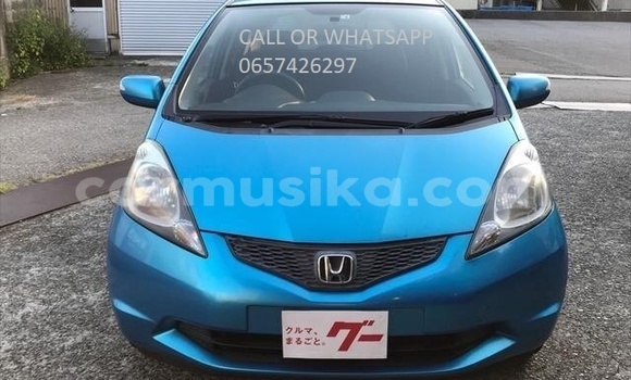 Nunua Ilio tumika Honda Fit Bluu Gari ndani ya Beitbridge nchini Matabeleland Kusini Nunua Ilio tumika Honda Fit Bluu Gari ndani ya Beitbridge nchini Matabeleland Kusini