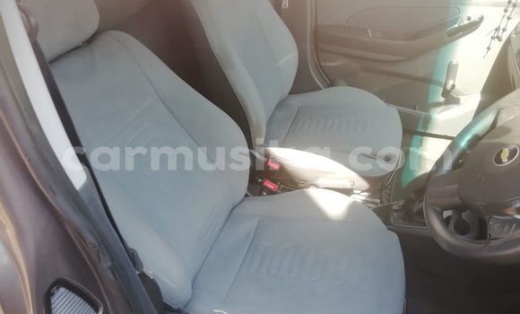 Buy Used Chevrolet S-10 Pickup Beige Car in Beitbridge in Matabeleland South Buy Used Chevrolet S-10 Pickup Beige Car in Beitbridge in Matabeleland South