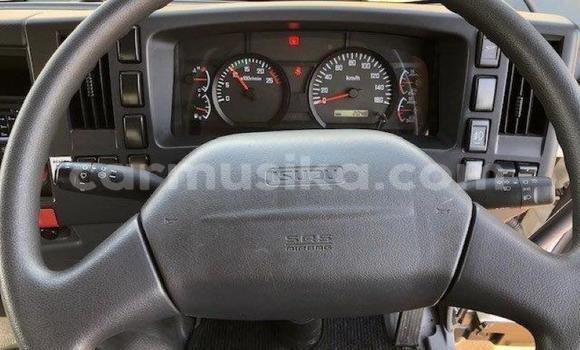 Acheter Occasion Utilitaire Isuzu FTR 850 Blanc à Beitbridge, Matabeleland South Acheter Occasion Utilitaire Isuzu FTR 850 Blanc à Beitbridge, Matabeleland South