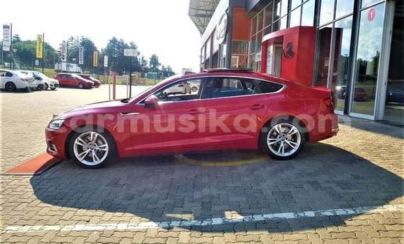 Nunua Ilio tumika Audi A6 Nyekundu Gari ndani ya Beitbridge nchini Matabeleland Kusini Nunua Ilio tumika Audi A6 Nyekundu Gari ndani ya Beitbridge nchini Matabeleland Kusini