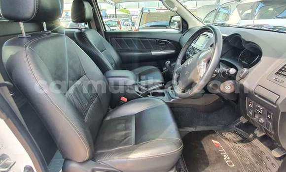 Tenga Tsaru Toyota Hilux Chena Mota in Beitbridge in Matabeleland South Tenga Tsaru Toyota Hilux Chena Mota in Beitbridge in Matabeleland South