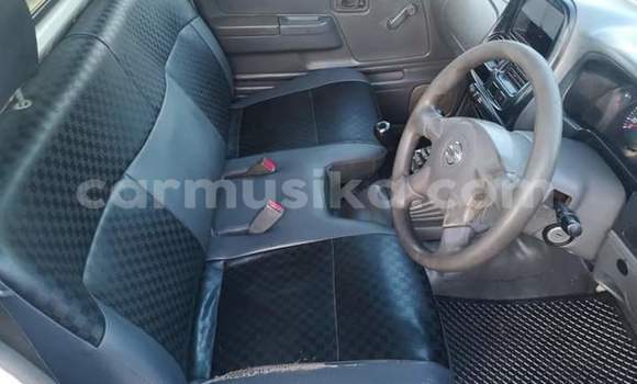 Tenga Tsaru Nissan NP 300 Chena Mota in Beitbridge in Matabeleland South Tenga Tsaru Nissan NP 300 Chena Mota in Beitbridge in Matabeleland South