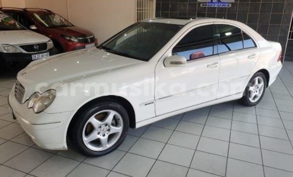 Tenga Tsaru Mercedes‒Benz C–Class Chena Mota in Beitbridge in Matabeleland South