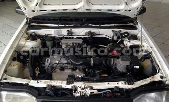 Acheter Occasion Voiture Mazda Revue Blanc à Beitbridge, Matabeleland South Acheter Occasion Voiture Mazda Revue Blanc à Beitbridge, Matabeleland South