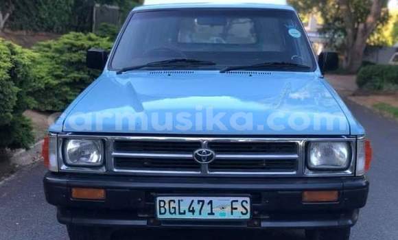 Acheter Occasion Voiture Toyota Hilux Bleu à Beitbridge, Matabeleland South Acheter Occasion Voiture Toyota Hilux Bleu à Beitbridge, Matabeleland South