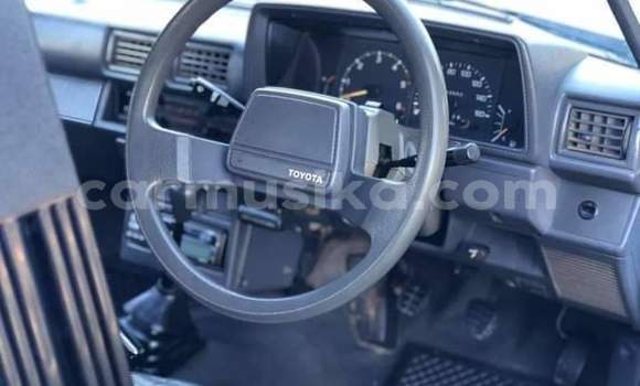 Acheter Occasion Voiture Toyota Hilux Bleu à Beitbridge, Matabeleland South Acheter Occasion Voiture Toyota Hilux Bleu à Beitbridge, Matabeleland South