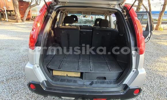 Acheter Occasion Voiture Nissan X–Trail Gris à Beitbridge, Matabeleland South Acheter Occasion Voiture Nissan X–Trail Gris à Beitbridge, Matabeleland South