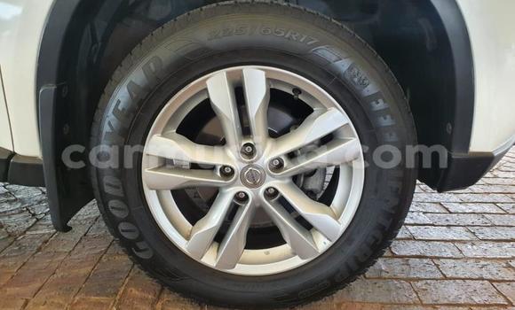 Nunua Ilio tumika Nissan X–Trail Nyeupe Gari ndani ya Beitbridge nchini Matabeleland Kusini Nunua Ilio tumika Nissan X–Trail Nyeupe Gari ndani ya Beitbridge nchini Matabeleland Kusini