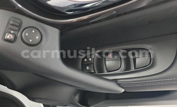 Nunua Ilio tumika Nissan X–Trail Nyeupe Gari ndani ya Beitbridge nchini Matabeleland Kusini Nunua Ilio tumika Nissan X–Trail Nyeupe Gari ndani ya Beitbridge nchini Matabeleland Kusini