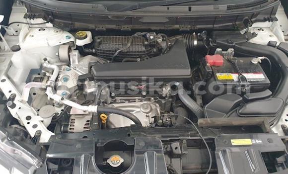 Nunua Ilio tumika Nissan X–Trail Nyeupe Gari ndani ya Beitbridge nchini Matabeleland Kusini Nunua Ilio tumika Nissan X–Trail Nyeupe Gari ndani ya Beitbridge nchini Matabeleland Kusini