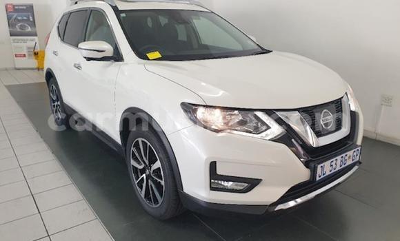 Nunua Ilio tumika Nissan X–Trail Nyeupe Gari ndani ya Beitbridge nchini Matabeleland Kusini Nunua Ilio tumika Nissan X–Trail Nyeupe Gari ndani ya Beitbridge nchini Matabeleland Kusini