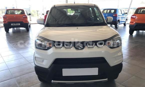 Acheter Occasion Voiture Suzuki Wagon Blanc à Beitbridge, Matabeleland South