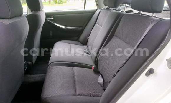 Acheter Occasion Voiture Toyota Runx Blanc à Beitbridge, Matabeleland South Acheter Occasion Voiture Toyota Runx Blanc à Beitbridge, Matabeleland South