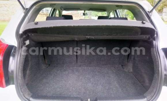 Acheter Occasion Voiture Toyota Runx Blanc à Beitbridge, Matabeleland South Acheter Occasion Voiture Toyota Runx Blanc à Beitbridge, Matabeleland South