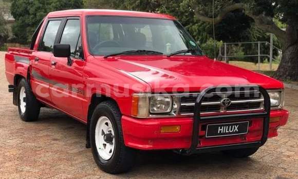 Nunua Ilio tumika Toyota Hilux Nyekundu Gari ndani ya Beitbridge nchini Matabeleland Kusini Nunua Ilio tumika Toyota Hilux Nyekundu Gari ndani ya Beitbridge nchini Matabeleland Kusini