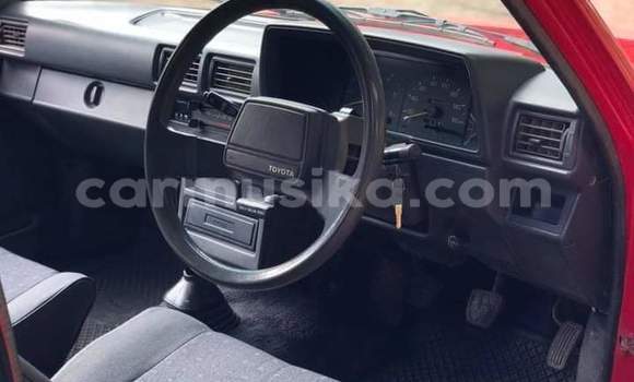 Nunua Ilio tumika Toyota Hilux Nyekundu Gari ndani ya Beitbridge nchini Matabeleland Kusini Nunua Ilio tumika Toyota Hilux Nyekundu Gari ndani ya Beitbridge nchini Matabeleland Kusini