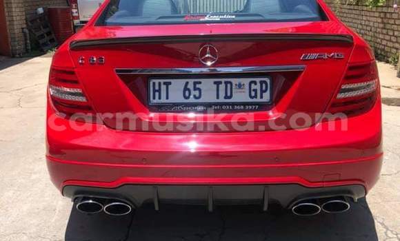 Acheter Occasion Voiture Mercedes‒Benz C–Class Rouge à Beitbridge, Matabeleland South Acheter Occasion Voiture Mercedes‒Benz C–Class Rouge à Beitbridge, Matabeleland South