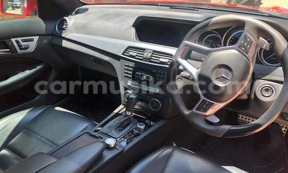 Acheter Occasion Voiture Mercedes‒Benz C–Class Rouge à Beitbridge, Matabeleland South Acheter Occasion Voiture Mercedes‒Benz C–Class Rouge à Beitbridge, Matabeleland South