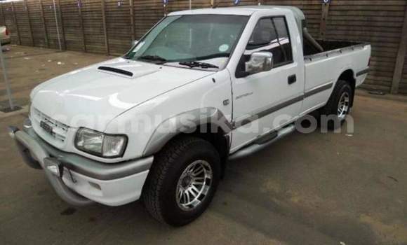 Buy Used Isuzu KB White Car in Beitbridge in Matabeleland South Buy Used Isuzu KB White Car in Beitbridge in Matabeleland South