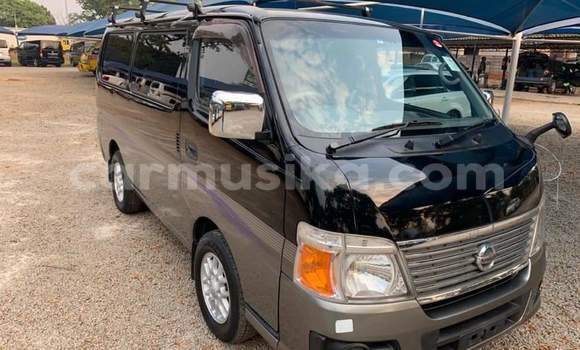 Nunua Ilio tumika Nissan Caravan Nyeusi Gari ndani ya Beitbridge nchini Matabeleland Kusini Nunua Ilio tumika Nissan Caravan Nyeusi Gari ndani ya Beitbridge nchini Matabeleland Kusini