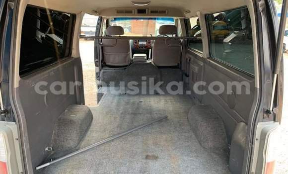 Nunua Ilio tumika Nissan Caravan Nyeusi Gari ndani ya Beitbridge nchini Matabeleland Kusini Nunua Ilio tumika Nissan Caravan Nyeusi Gari ndani ya Beitbridge nchini Matabeleland Kusini