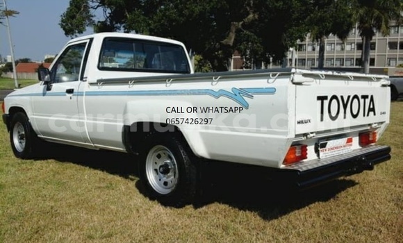 Nunua Ilio tumika Toyota Hilux Nyeupe Gari ndani ya Beitbridge nchini Matabeleland Kusini Nunua Ilio tumika Toyota Hilux Nyeupe Gari ndani ya Beitbridge nchini Matabeleland Kusini
