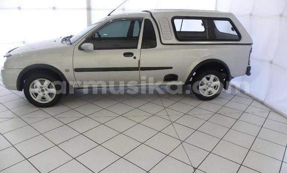 Acheter Occasion Voiture Ford B-MAX Autre à Beitbridge, Matabeleland South Acheter Occasion Voiture Ford B-MAX Autre à Beitbridge, Matabeleland South