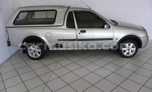 Acheter Occasion Voiture Ford B-MAX Autre à Beitbridge, Matabeleland South Acheter Occasion Voiture Ford B-MAX Autre à Beitbridge, Matabeleland South