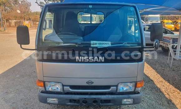 Acheter Occasion Voiture Nissan AD Gris à Beitbridge, Matabeleland South Acheter Occasion Voiture Nissan AD Gris à Beitbridge, Matabeleland South