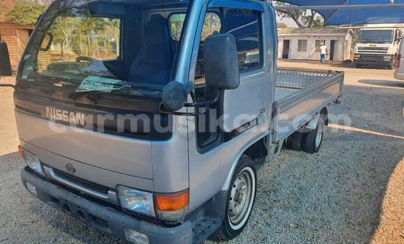 Acheter Occasion Voiture Nissan AD Gris à Beitbridge, Matabeleland South Acheter Occasion Voiture Nissan AD Gris à Beitbridge, Matabeleland South
