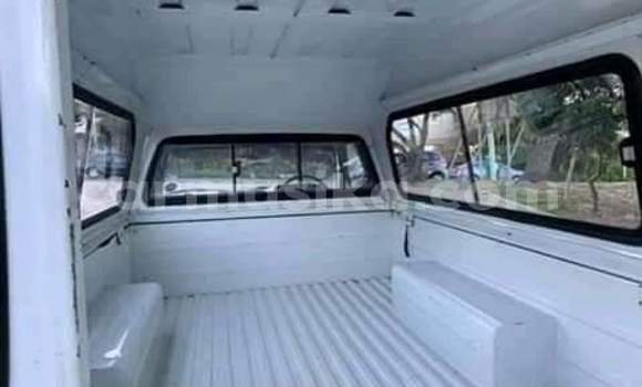 Acheter Occasion Voiture Toyota Hilux Blanc à Beitbridge, Matabeleland South Acheter Occasion Voiture Toyota Hilux Blanc à Beitbridge, Matabeleland South