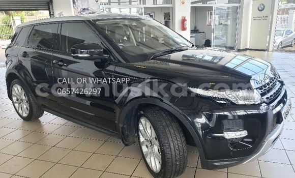 Nunua Ilio tumika Land Rover Range Rover Evoque Nyeusi Gari ndani ya Beitbridge nchini Matabeleland Kusini Nunua Ilio tumika Land Rover Range Rover Evoque Nyeusi Gari ndani ya Beitbridge nchini Matabeleland Kusini